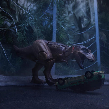 Transformers Generations Collaborative: Jurassic Park Mash-Up, Tyrannocon Rex e Autobot JP93, para maiores de 8 anos.