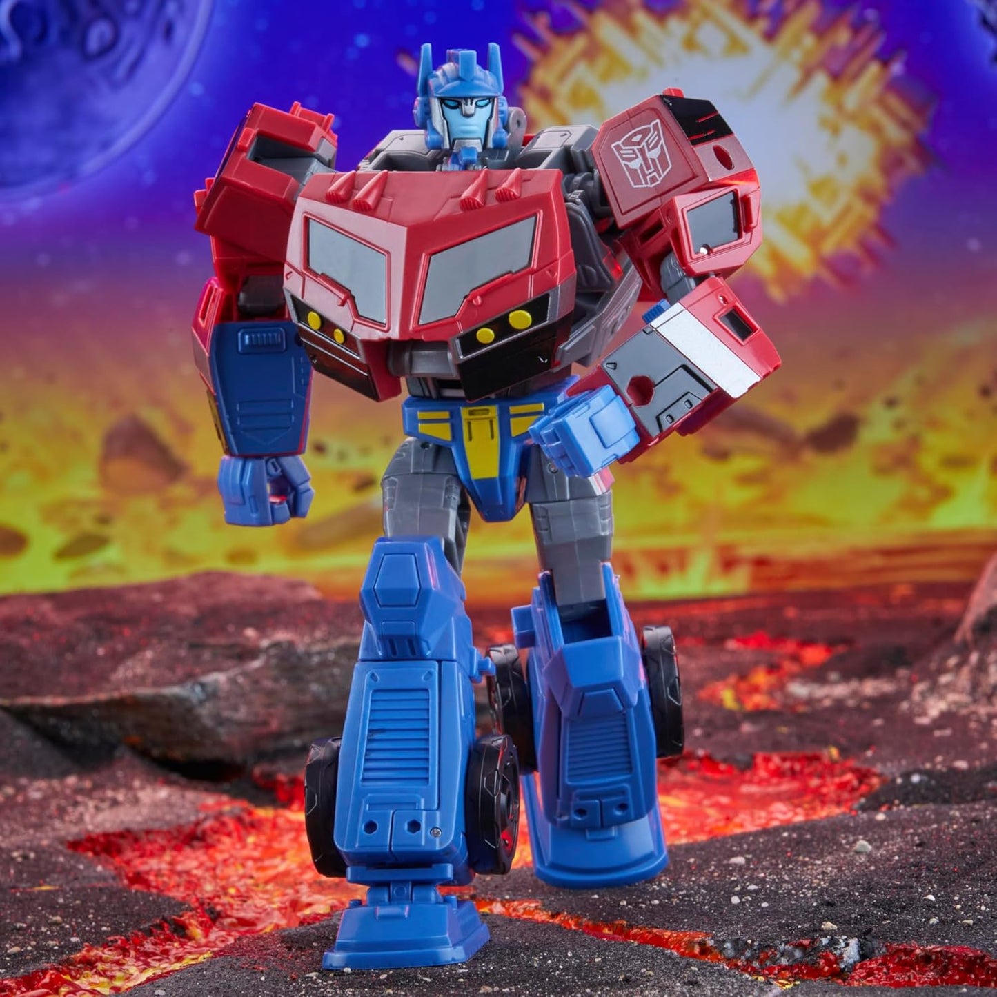 Figura de ação Optimus Prime da classe Voyager do Universo Animado de Transformers Legacy United