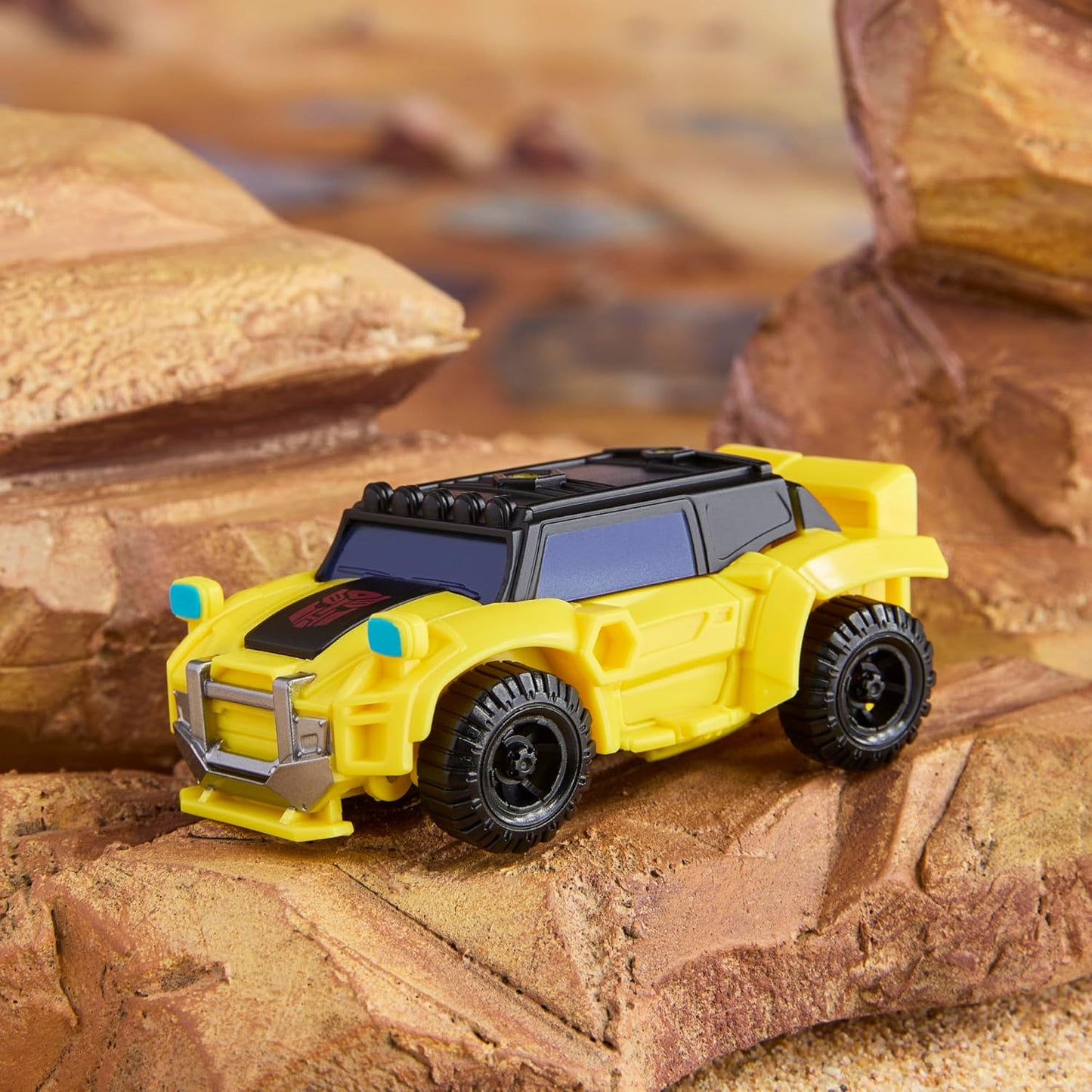 Transformers CYBERWORLD Cyber Changers Bumblebee Figura de Acção