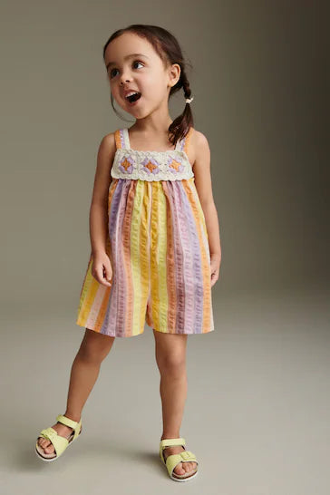 |Girl| Macacão arco-íris multicrochê (3 meses a 7 anos)