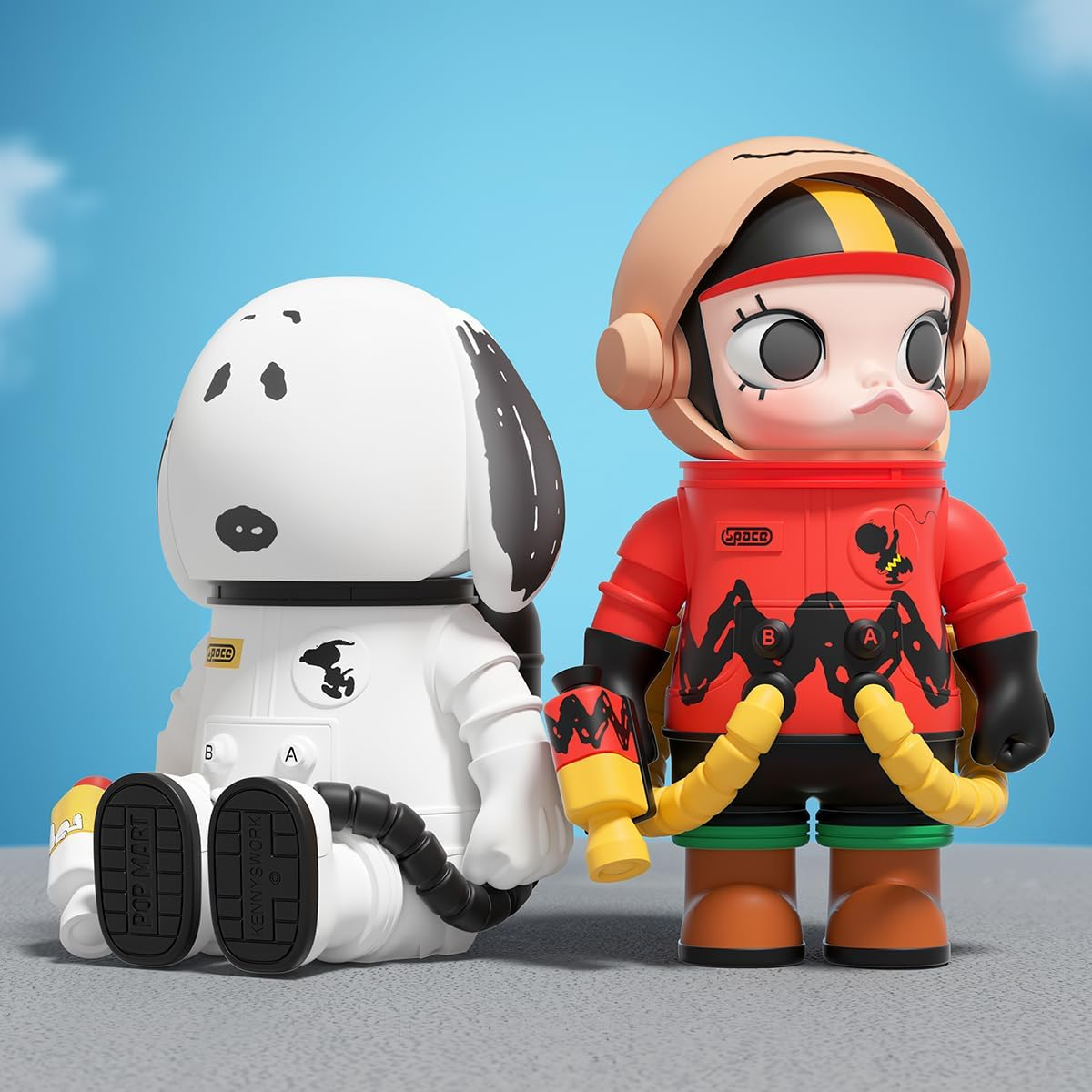 POP MART MEGA SPACE MOLLY 100% Charlie Brown e Snoopy 1 caixa de presentes de design premium para mulheres, boneco de ação colecionável favorito dos fãs