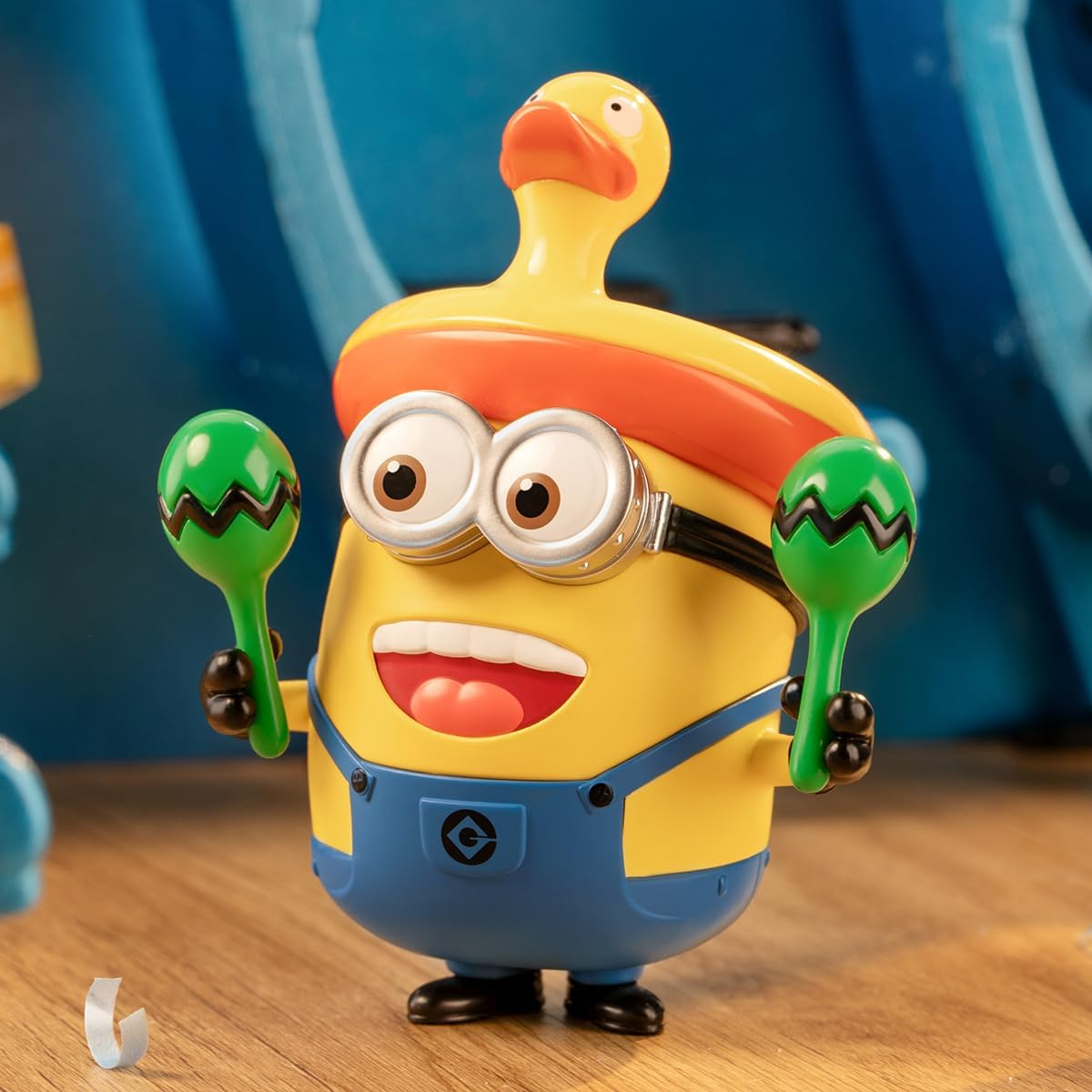 Figuras de ação colecionáveis da série POP Universal Me 4, 1 caixa de 2,5 polegadas, personagem articulado, design premium, presentes para mulheres, brinquedo de arte colecionável favorito dos fãs