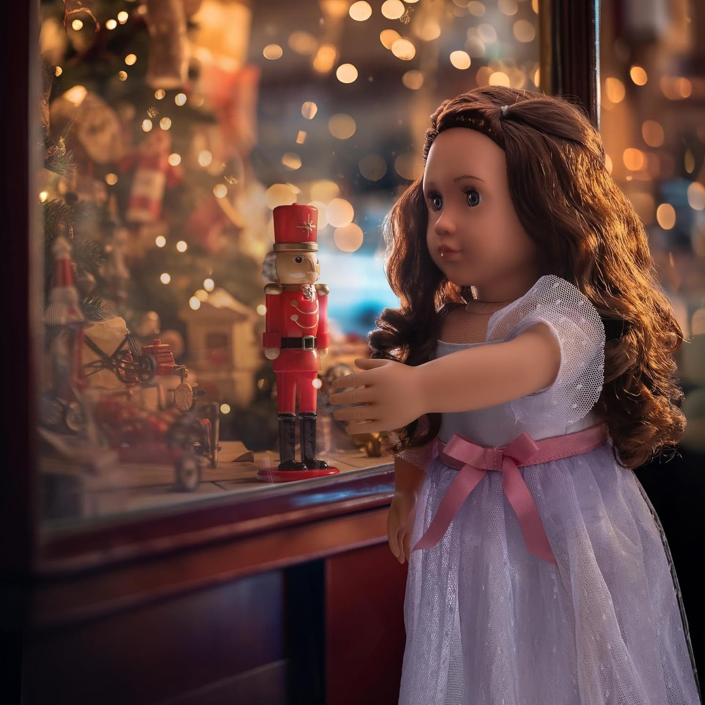 A Nossa Geração – Boneca Bailarina de 45 cm – Acessório Quebra-Nozes – Fato de Ballet – Olhos Azuis e Cabelo Castanho – Clara