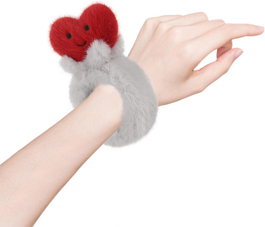 Pulseira de peluche com estampado de coração de amor de cordeiro damasco, brinquedos de peluche para crianças, anel de peluche macio e fofo para meninas e meninos, pulseira de pressão fofa com estampa de tapa de 10 cm