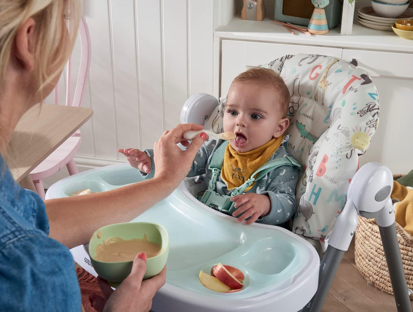 Cadeira de refeição ajustável Mamas & Papas Snax, reclinável, dobrável com tabuleiro amovível, Happy Planet