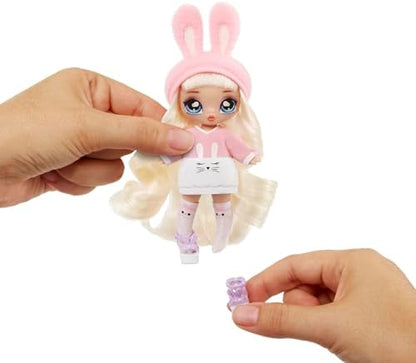 Na Na Na Surprise Minis Série 3-10 cm Boneca Fashion - Embalagem Misteriosa com Surpresa de Confete - Inclui 1 Boneca, Roupa e Sapatos - Articulada - Brinquedo Infantil - Ideal para Crianças a partir de 4 Anos