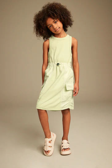 |BigGirl| Vestido Cargo Utility - Verde Limão Suave (3-16 anos)