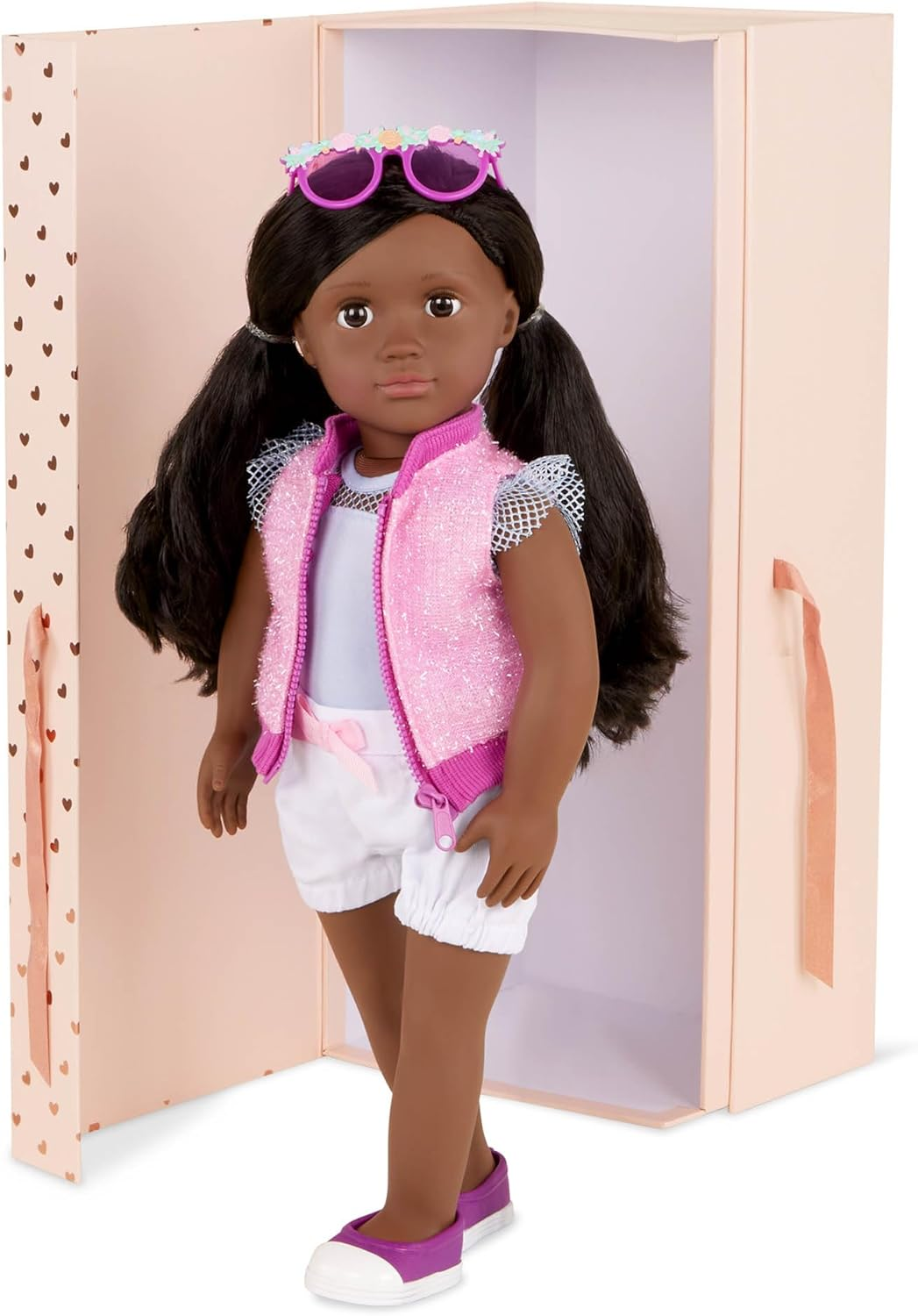 A Nossa Geração - Boneca Floral para Iniciantes de 46 cm - Rosalind - Cabelo e olhos castanhos escuros - 3 roupas e acessórios de estilo em caixa de oferta - Brincadeira de faz de conta - Brinquedos para crianças a partir dos 3 anos