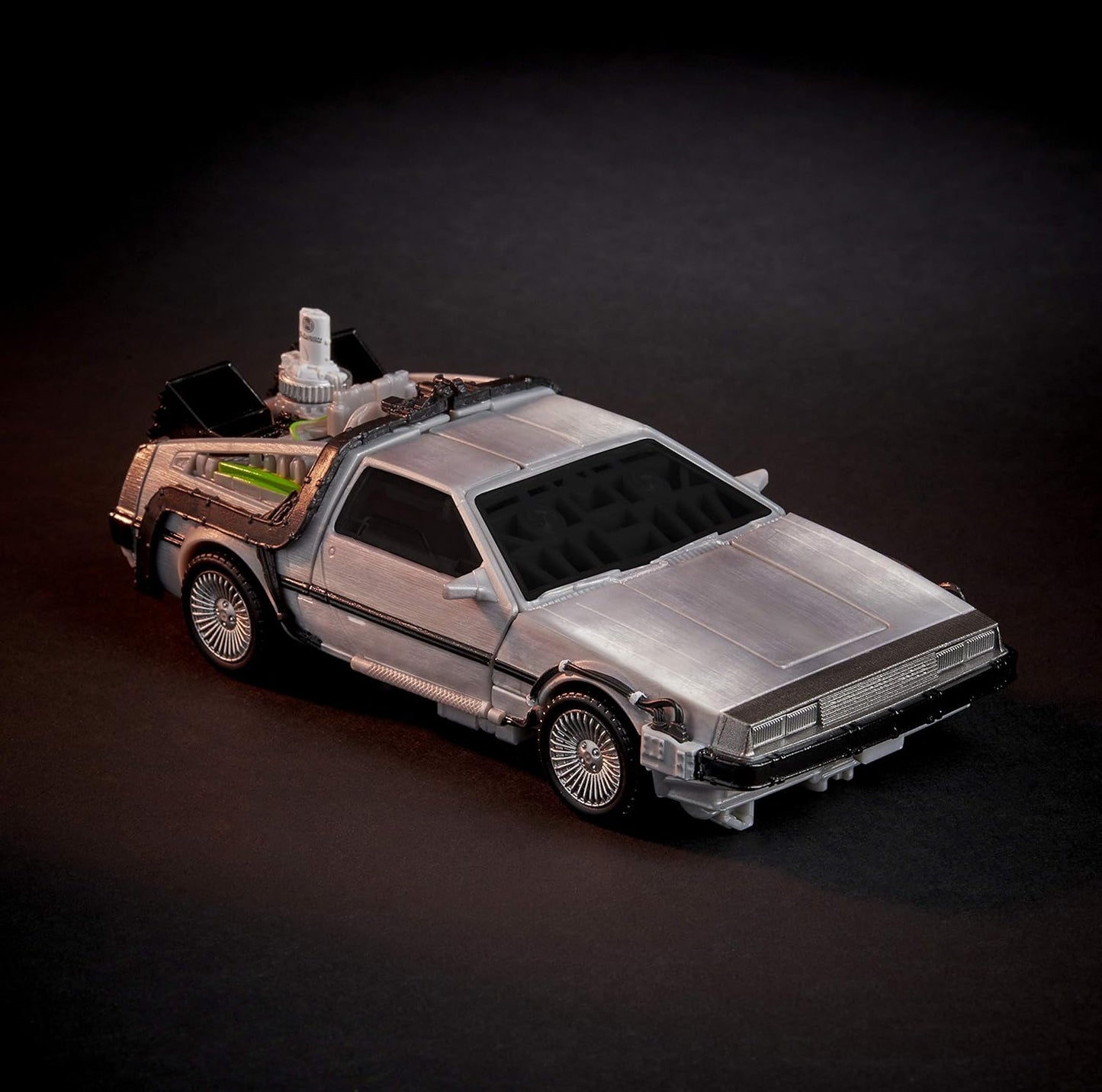 Transformers Toys Generations Collaborative: Back to the Future Mash-Up, Gigawatt - Back to the Future-35 Edition - Idade recomendada: 8 anos ou mais, 14 cm (5,5 polegadas)