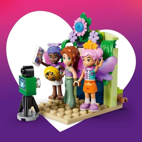 LEGO Friends Brinquedo Xícara de Chá Giratória com Flor e Fada - Inclui 3 Mini Bonecas, Cabine de Selfie e Acessórios - Ideia de Presente de Aniversário para Meninas a partir de 7 Anos - 42702