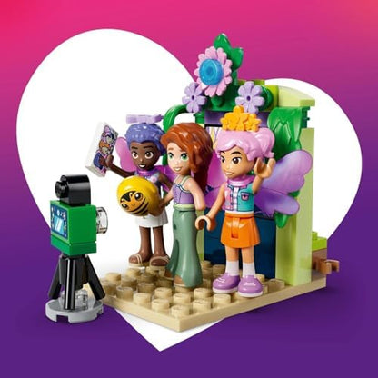 LEGO Friends Brinquedo Xícara de Chá Giratória com Flor e Fada - Inclui 3 Mini Bonecas, Cabine de Selfie e Acessórios - Ideia de Presente de Aniversário para Meninas a partir de 7 Anos - 42702