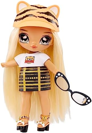 NA NA NA Fuzzy Surprise Série 1 - Linda Tigresa - Boneca Fashion Articulada de 18 cm - Inspirada em Tigre com Corpo Aveludado, Chapéu, Óculos, Roupa e Sapatos - Brinquedo para Crianças a partir de 4 Anos