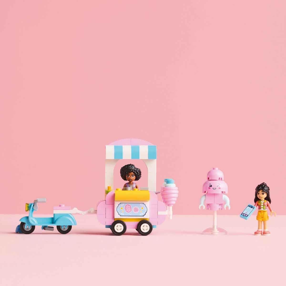 LEGO Friends Suporte de algodão doce e brinquedo de scooter, conjunto de construção criativa infantil com minibonecas de 2 personagens, carrinho de comida com rodas e acessórios, presente para meninas de 6 anos ou mais