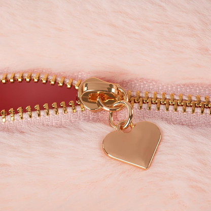 Our Generation – Mochila para transportar bonecas de 45 cm com alças ajustáveis– Mochila infantil rosa – Pele sintética macia e asas de fada – Bolsos interiores para arrumação – Mochila para transportar bonecas Be Magical