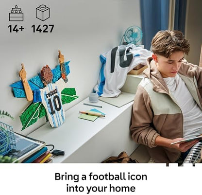 LEGO Editions Lionel Messi – Celebração - Conjunto de Arte de Parede 3D DIY para Decoração de Quarto Infantil - Presente de Futebol para Adolescentes a partir de 14 Anos e Fãs de Esportes Adultos - 43018