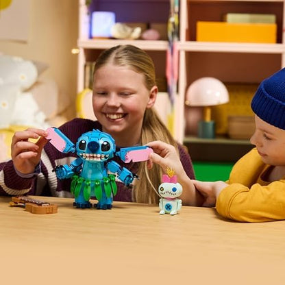 LEGO | Disney Stitch & Scrump Brinquedo - 2 Figuras com Acessórios, incluindo um Ukulele para Decoração de Quarto Infantil - Ideia de Presente de Aniversário para Meninas e Meninos a partir de 9 Anos e Fãs do Filme - 43296