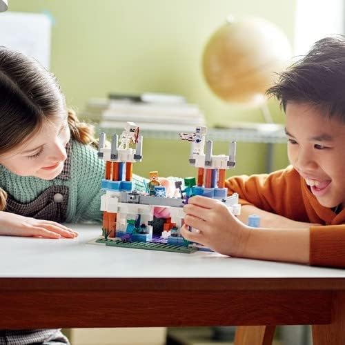 LEGO 21186 Minecraft The Ice Castle Toy, conjunto de jogos com Royal Warden, além de figuras de zumbis e esqueletos, ideia de presente de aniversário para crianças