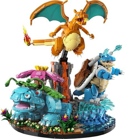 LEGO Pokémon Venusaur, Charizard e Blastoise - Kit de Modelo 3D para Adultos - 3 Figuras de Anime para Decoração de Quarto ou Mesa - Presente Colecionável para Fãs de Jogos - 72153