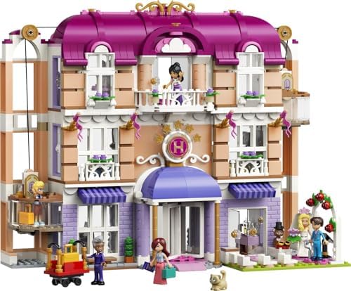 LEGO Friends Hotel Grand de Heartlake City - Miniatura com 6 mini bonecas, 2 figuras de animais e acessórios - Presente de aniversário para meninas a partir de 9 anos - 42704