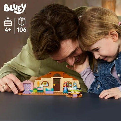 LEGO Escola Bluey com Rusty e Bluey - Brinquedo Educativo com Cozinha, Café, 2 Minifiguras e Acessórios de Comida de Brinquedo - Conjunto Montessori - Presente de Aniversário para Meninas e Meninos a partir de 4 Anos - 11221