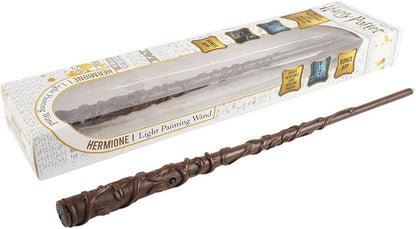 WOW! STUFF Hermione Granger - Varinha de Pintura com Luz de 35,5 cm | Colecionáveis, Brinquedos e Presentes Oficiais de Harry Potter | Acessório de Fantasia e Fantasia para Fãs, Meninas e Meninos, de 8 a Adultos, Clássico