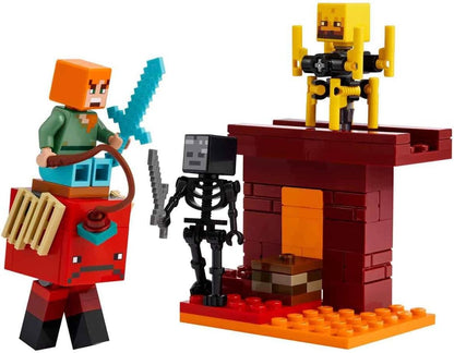 LEGO Minecraft The Nether Lava Battle Building Toy Set com uma figura de Alex, além de Mobs incl. Wither Skeleton, Blaze and a Strider – Presente de aniversário para meninos, meninas e jogadores com mais de 6 anos