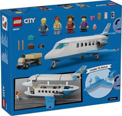 LEGO City Avião de Passageiros - Kit de Modelo de Avião com 4 Minifiguras e Acessórios de Viagem - Conjunto Educativo - Ideia de Presente de Aniversário para Meninos a partir de 4 Anos - 60492