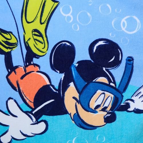 Toalha de praia oficial da Disney Store, estampa do Mickey Mouse em todas as cores, algodão macio, secagem rápida, ideal para piscina e banho infantil, 150 cm de altura x 74 cm de largura.