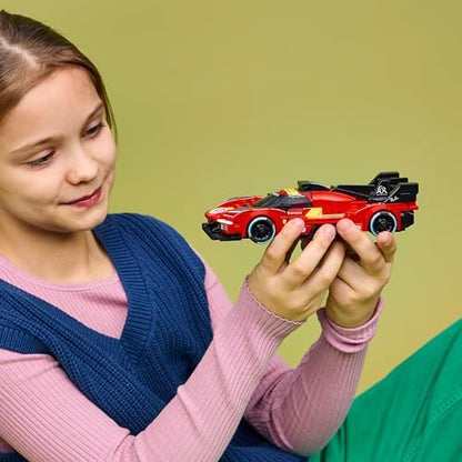 LEGO Speed Champions Ferrari 499P Carro de Corrida - Kit de Modelo STEM com Minifigura Colecionável de Piloto - Presente de Produto de Automobilismo para Meninos e Fãs a partir de 9 Anos - 77261