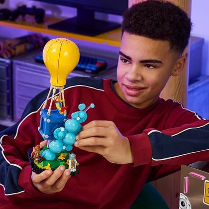 LEGO Fortnite Suprimentos - Minifiguras Fishstick, Leviathan e Ginger Gunner com acessórios, incluindo Suco Slurp - Decoração Gamer - Presente para meninos e meninas a partir de 10 anos e fãs - 77080