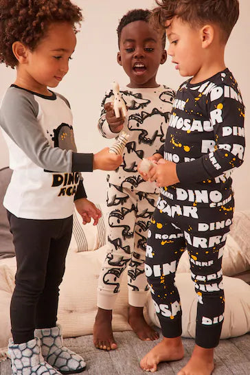 |Boy| Pacote De 3 Pijamas Snuggle - Black/Gold Dinosaur (9 meses a 10 anos)