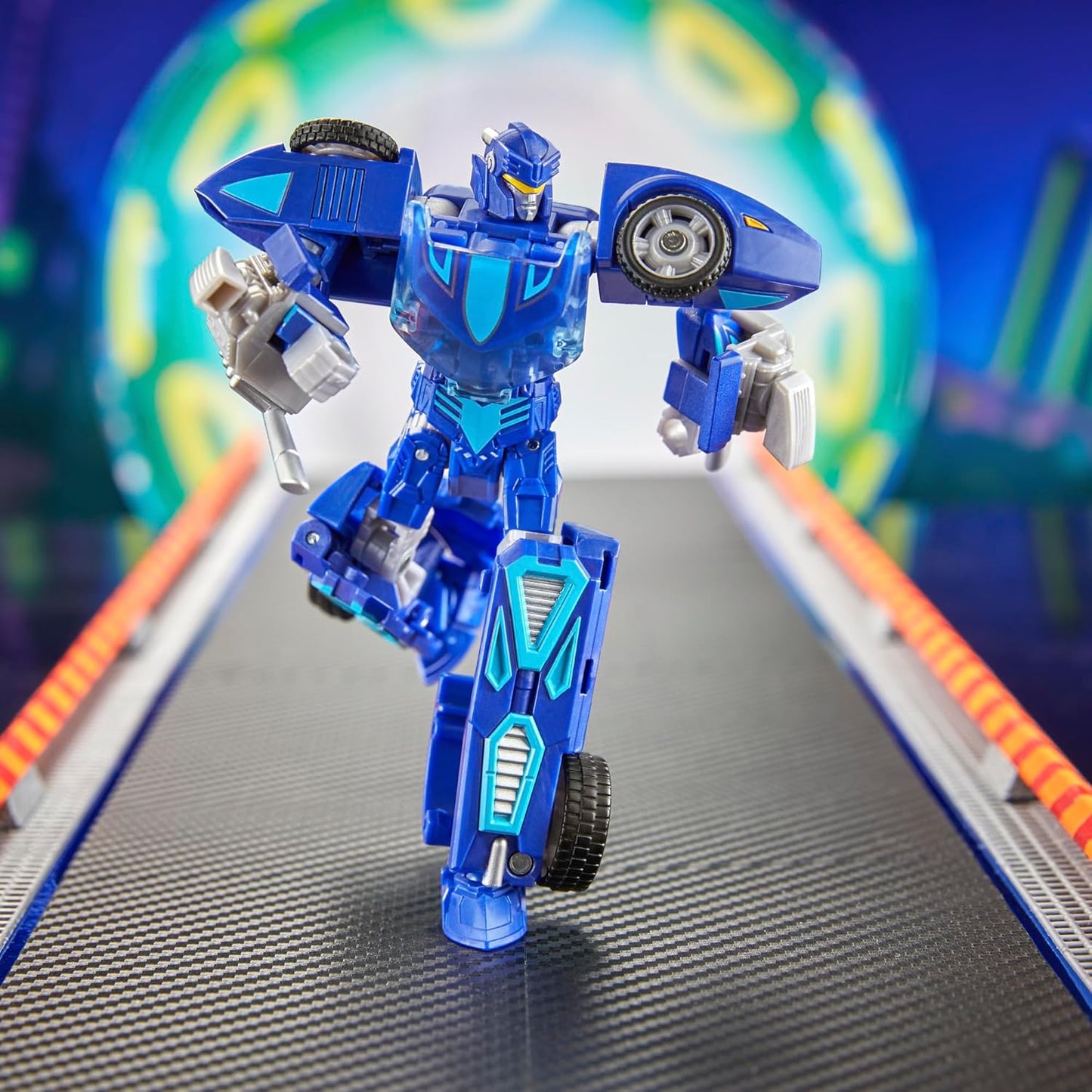 Figura de ação transformável Hot Wheels® x Twin Millä da colaboração Transformers