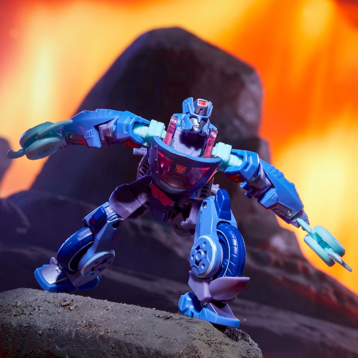 Figura de ação Transformers Legacy United Deluxe Class Cyberverse Universe Chromia