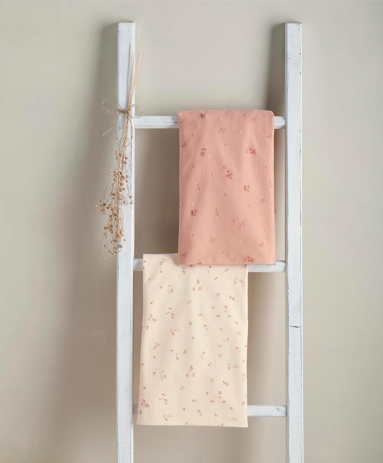 Pack de 2 lençóis ajustáveis para berço/cama Mamas & Papas, flores silvestres