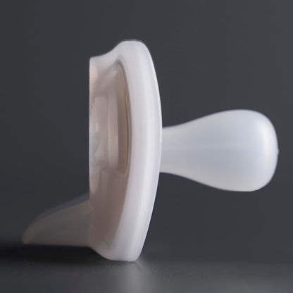 Tommee Tippee Chupetas ultraleves, 0-6 meses, 4 pacotes de silicone de uma peça, chupetas sem BPA