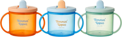 Tommee Tippee Copo de transição First Cup, 190ml, anti-vazamento para bebês a partir de 4 meses, com bico retrátil de fluxo livre e alças fáceis de segurar, laranja, azul e verde, pacote com 3 unidades.