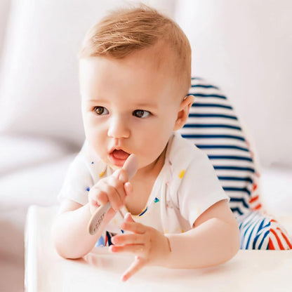 PandaEar Colheres de silicone para bebês de 4 a 6 meses, para alimentação independente | Pacote com 6 colheres para introdução alimentar | Colher para alimentação de bebês e crianças pequenas | Utensílios para bebês | Livre de BPA (Bege/Creme/Marrom)