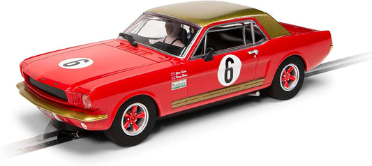 Scalextric C4339 Classic Touring, Rojo/Oro