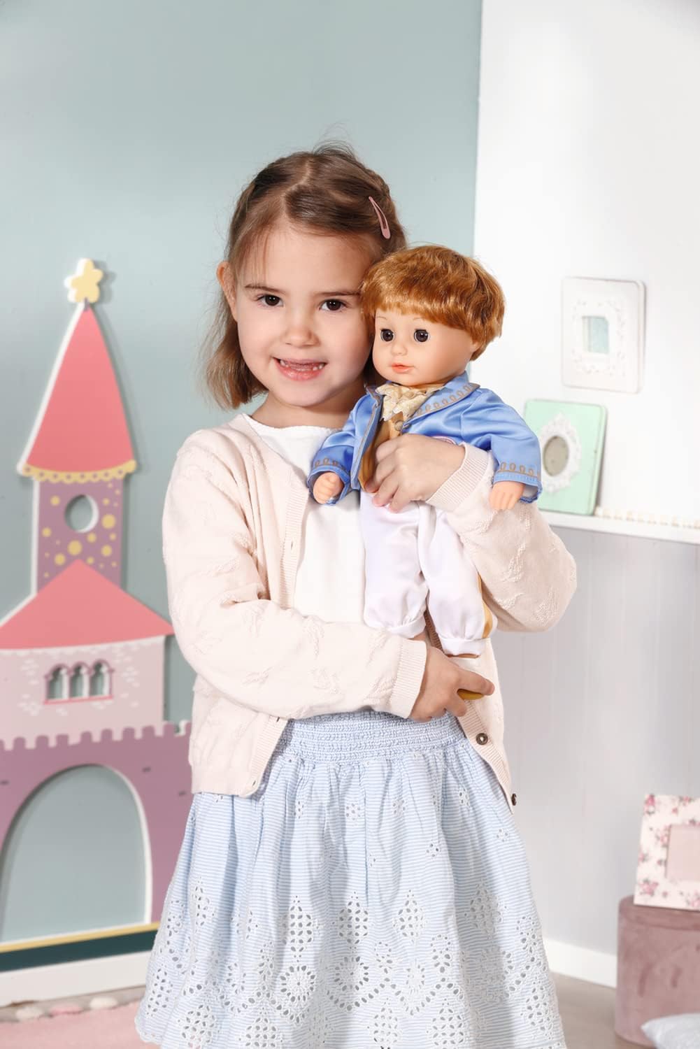 Baby Annabell Boneca Little Sweet Prince 707104 - 36 cm com corpo de tecido super macio e olhos que fecham para crianças pequenas - Inclui blusa, calça e sapatos dois em um - Adequada para crianças a partir de 1 ano, Multicolorida