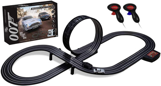 Scalextric Scalextric G1161 James Bond No Time To Die Micro Running Set con batería - Analógico