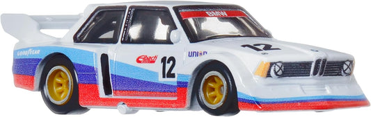 Hot Wheels Premium Car Culture Paquete de 2 vehículos a escala 1:64, pares exclusivos, neumáticos de carreras reales, chasis de metal/metal, juguete de coleccionista, HKF55
