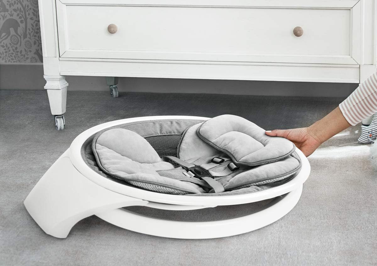 Munchkin Balanço elétrico para bebês | Cadeira de balanço e balanço para bebês com Bluetooth, balanço para bebês com balanço natural em 5 velocidades e controle remoto, Balanço para bebês Munchkin com estrutura de porta de brincar e pula-pula