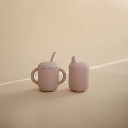 Mushie Copo de Silicone | Copo de Transição para Bebês a partir de 6 Meses | Capacidade: 175 mL | Tampa Removível | Material: Silicone de Grau Alimentício | Pode ser lavado na lava-louças e usado no micro-ondas (Lilás Suave)