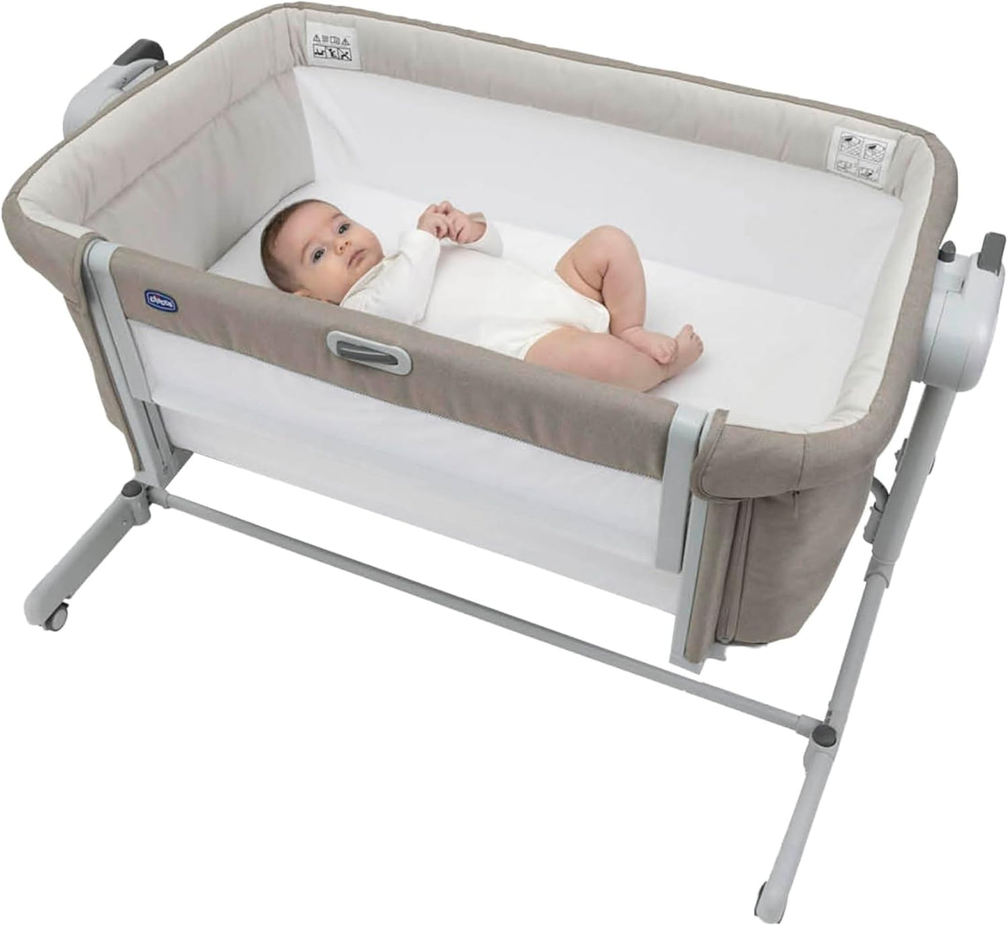 Chicco Berço cosleeping infantil Next2Me Magic Evo, compatível com diferentes camas, modo de balanço, altura ajustável, barreira deslizante, 4 rodas, boa circulação de ar, colchão e bolsa incluídos, 0-6 m