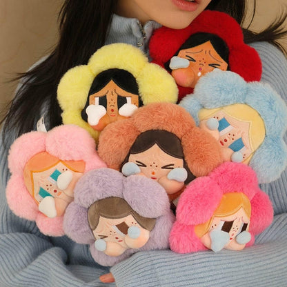 POP MART CRYBABY Sad Club Series - Flor de Pelúcia 1 Caixa Articulada Personagem Design Premium presentes para mulheres Brinquedo Colecionável Favorito dos Fãs Figura de Ação de Brinquedo de Arte