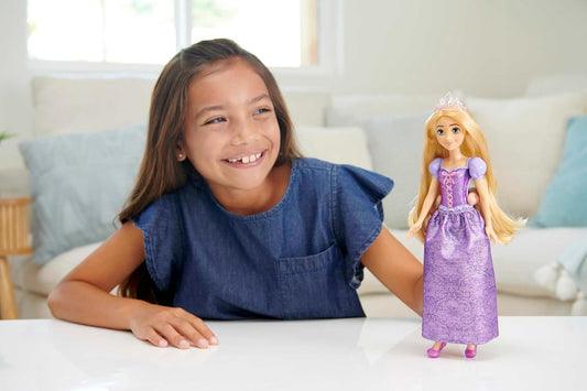 Mattel Disney Princess Rapunzel Muñeca, Rapunzel Enredada en Trajes Únicos, Muñeca de Moda Coleccionable, Muñeca Posable con Cabello Rubio, Corona de Tiara, Accesorios para Muñecas, Juguetes para Edades 3+, HLW03