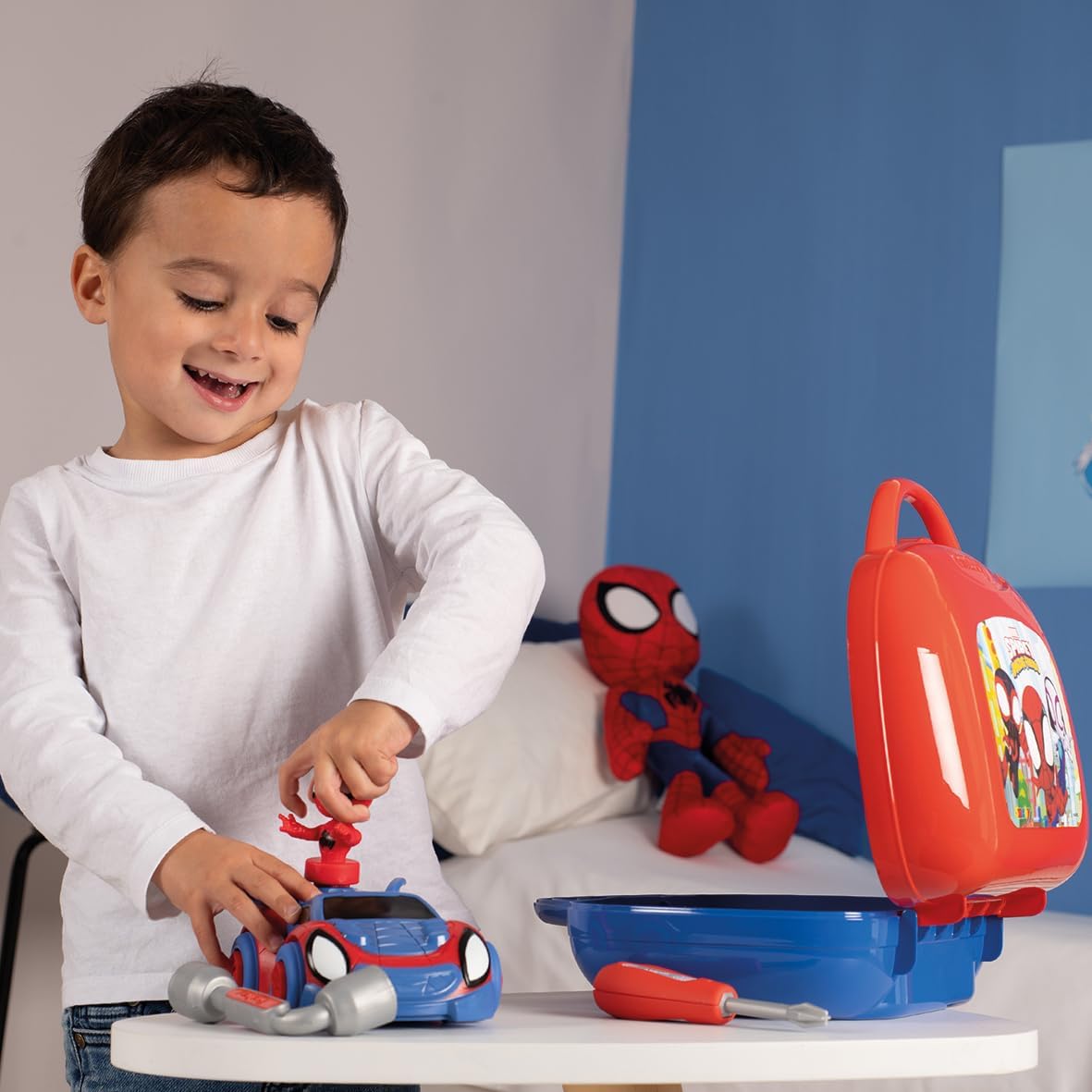 SMOBY Caixa de Ferramentas do Homem-Aranha e Seus Incríveis Amigos para crianças - Ajude o Homem-Aranha a construir aventuras por todo o Aranhaverso. Inclui acessórios e adesivos para meninos e meninas de 3 a 7 anos.