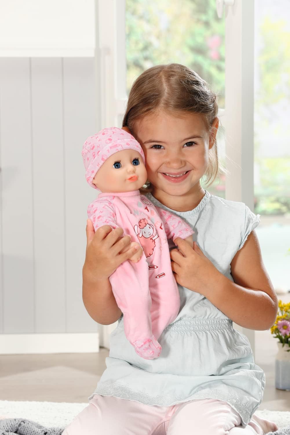 Baby Annabell 709870 Pequena Annabell - Boneca de Corpo Macio de 36cm para Brincar de Alimentar - Adequada para Crianças a partir de 1 Ano - Perfeita para Bebês - Inclui Boneca, Mamadeira e Roupa