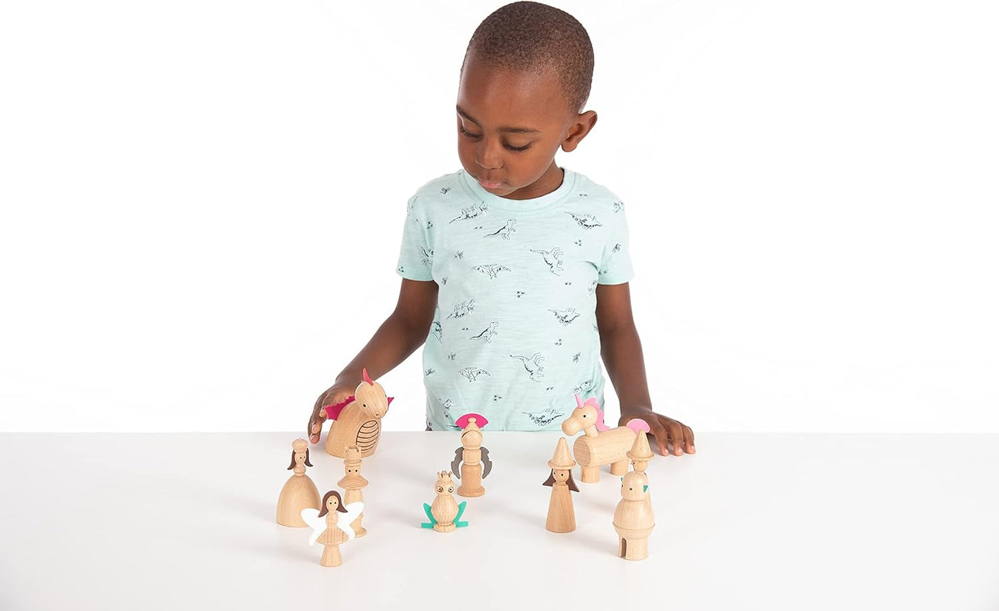 Conjunto de Figuras Encantadas de Madeira TickiT – 10 Personagens de Contos de Fadas para Brincadeiras Imaginativas, Miniaturas e Contação de Histórias, Marrom ou em Tons de Madeira