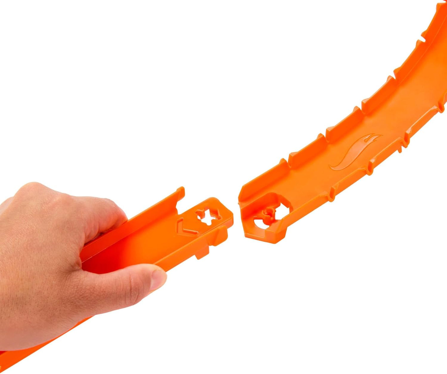 Conjunto de Pista de Carrinhos Hot Wheels, Pacote Deluxe Track Creator com 2 Veículos Die-Cast em Escala 1:64, 7,62 metros de Pista Speed Snap de Diferentes Comprimentos e Conectores, JDW42